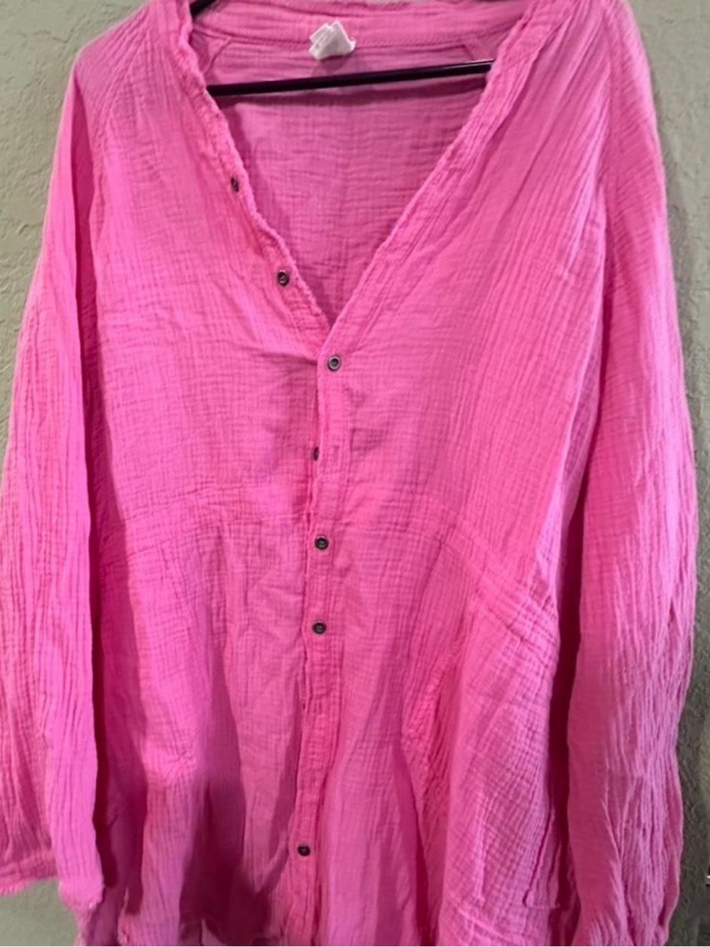 Women’s Lightweight Pink Button-Down Shirt - Relaxed Fit